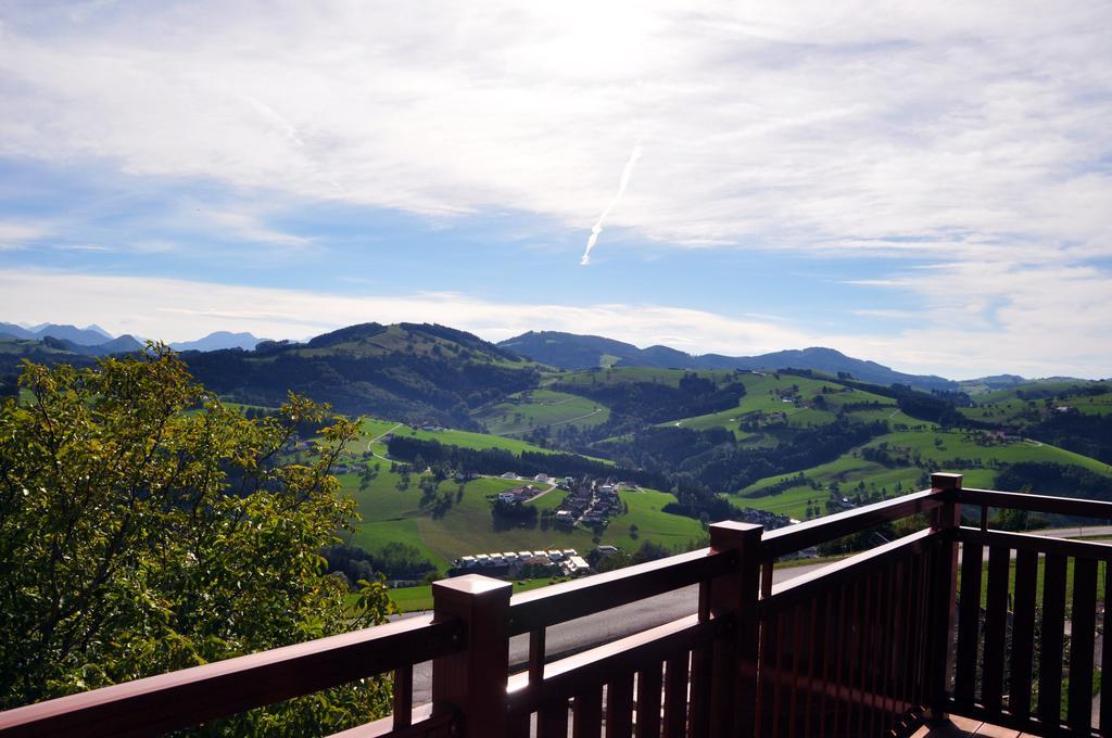 Haaghof Ertl Appartement Buitenkant foto