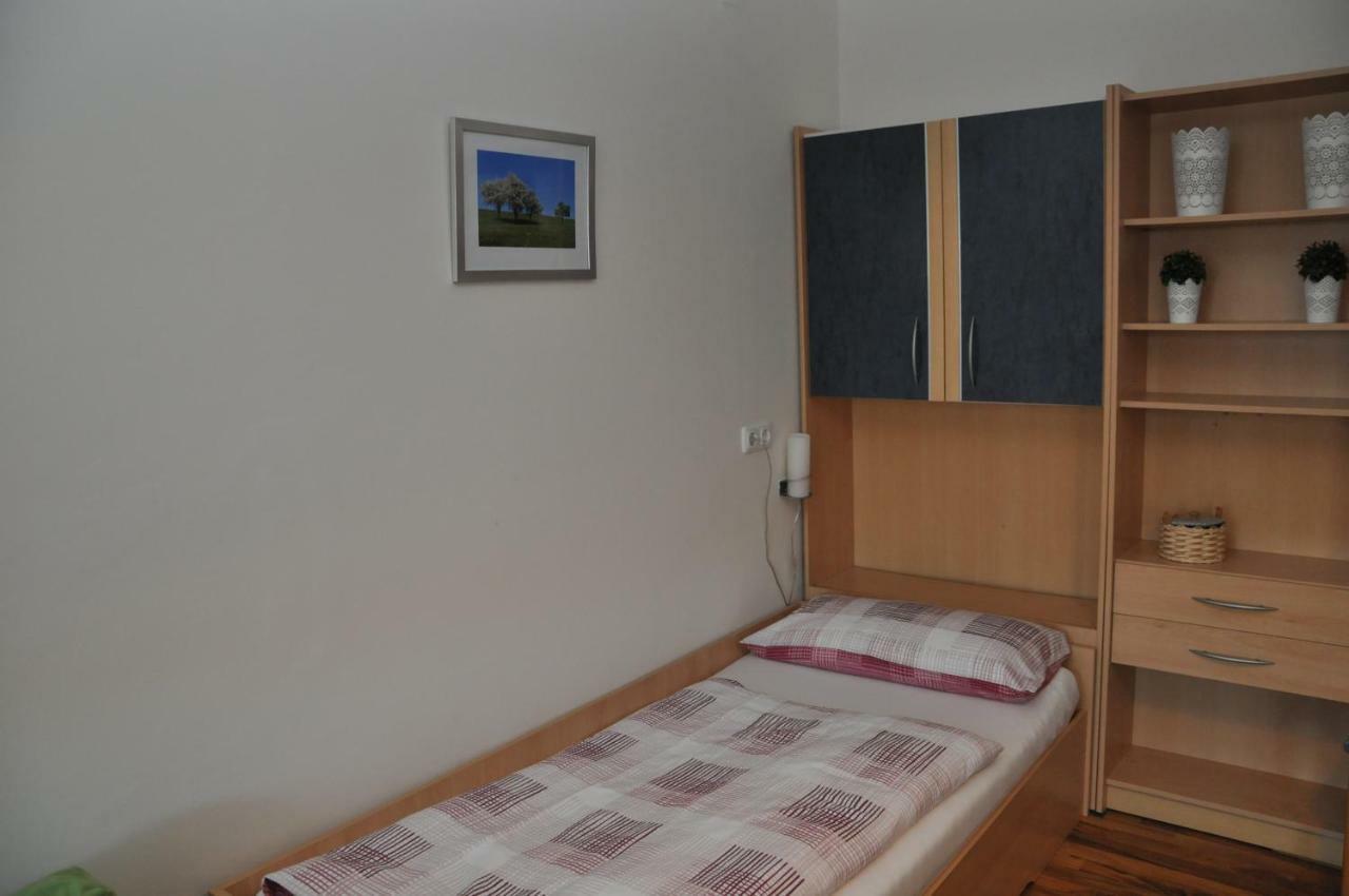 Haaghof Ertl Appartement Buitenkant foto